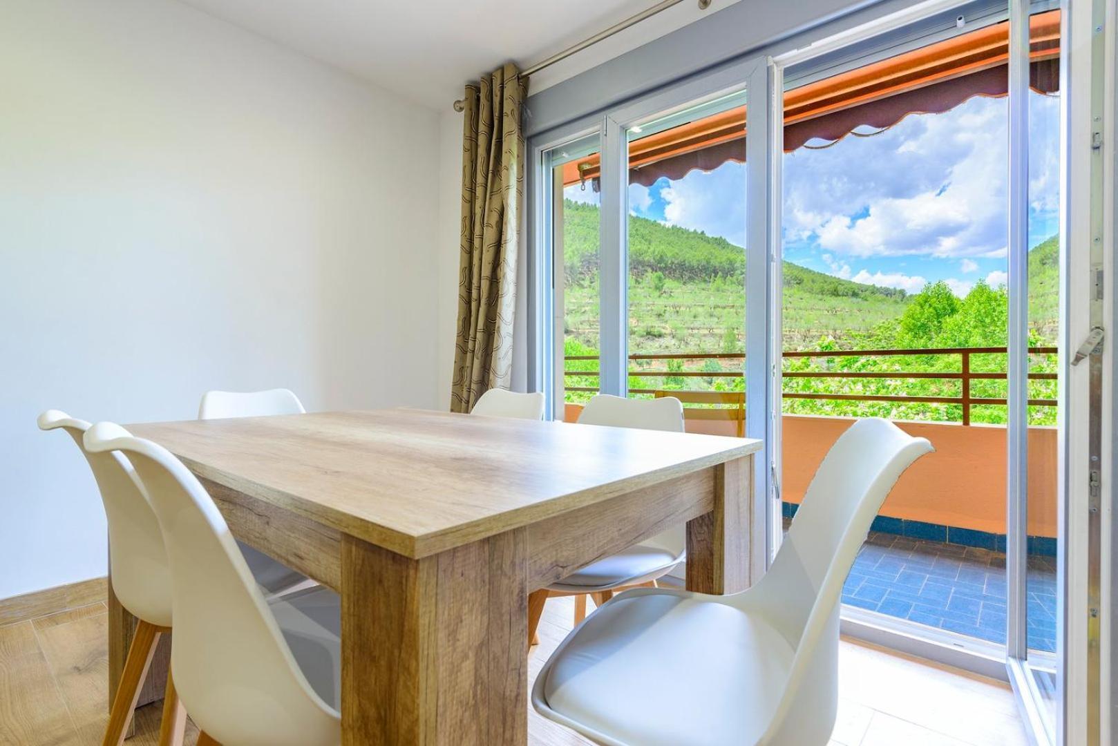 Un Endroit Accueillant Avec Vue A Apartment